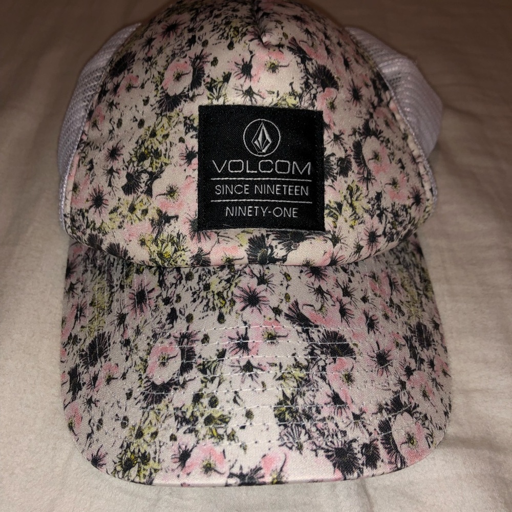 Volcom hat